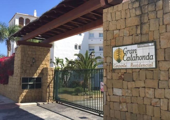 Luxury Garden Apartment - Walking Distance To The Sea Sitio de Calahonda Dış mekan fotoğraf