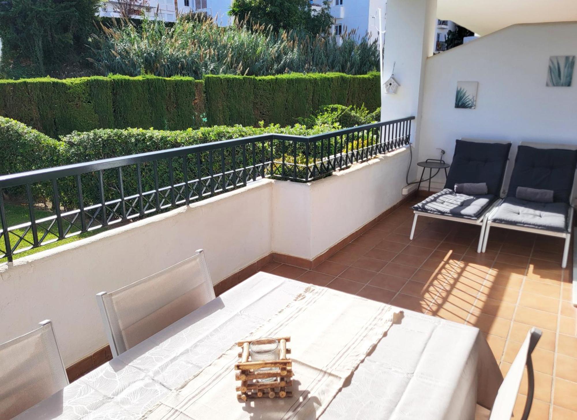 Luxury Garden Apartment - Walking Distance To The Sea Sitio de Calahonda Dış mekan fotoğraf